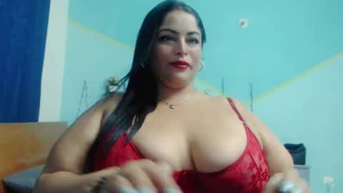 nickyribeiro online show from March 29, 6:56 am