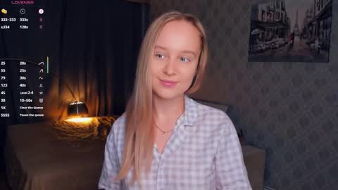 Nicoletta online show from November 3, 6:12 pm