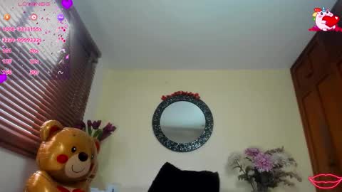 Nicole Santana online show from March 24, 9:53 pm