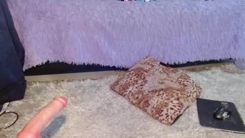  Anna Nicole  online show from March 25, 4:32 pm