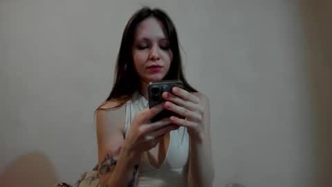 nicoledollyxx online show from February 7, 7:40 pm