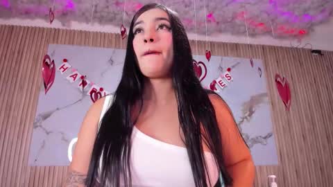 nicolee19_ online show from February 11, 9:27 pm