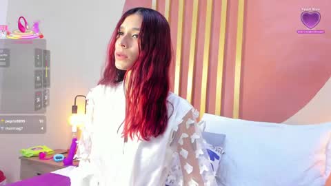 N i c o l e  online show from September 27, 8:38 pm