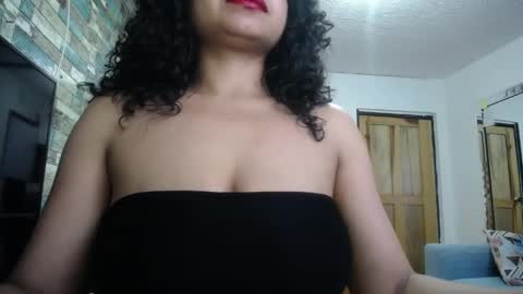 Nicole online show from April 2, 10:40 pm