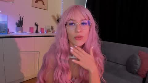 nicoleirisxxx online show from October 8, 6:18 am