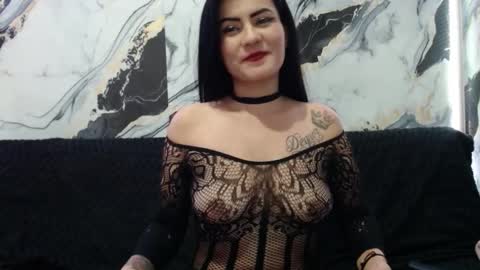 nicolle gomes online show from November 27, 11:29 pm