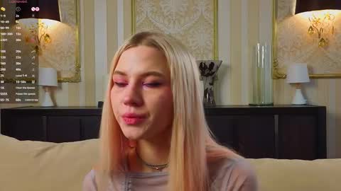 Kim online show from March 4, 8:10 am