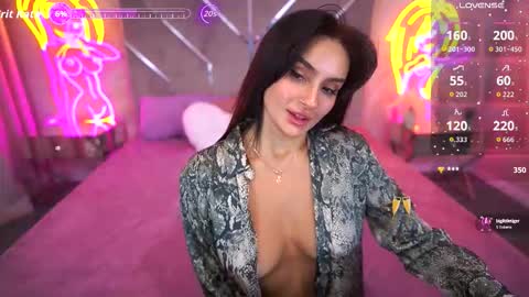 Nicole online show from October 17, 5:54 am