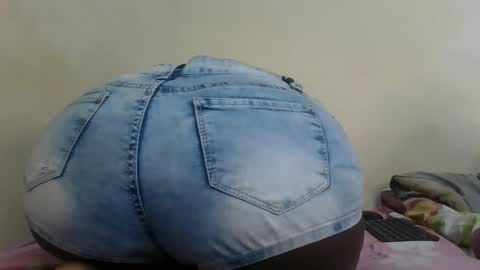 bubbly online show from December 3, 7:16 pm