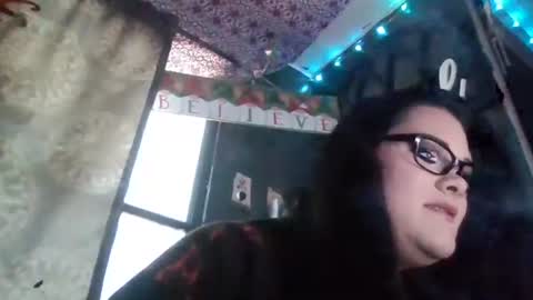 nightshade8807 online show from November 19, 6:52 pm