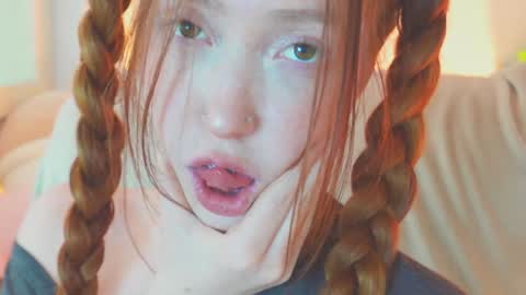 of Nylasweet online show from November 13, 6:07 pm