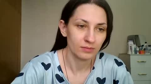 nika_smily online show from April 19, 7:08 am