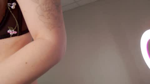 Nika online show from December 16, 3:01 am