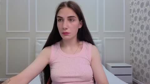 nikastarkk online show from July 18, 6:21 pm