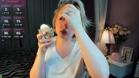 Nikki online show from October 13, 1:08 am