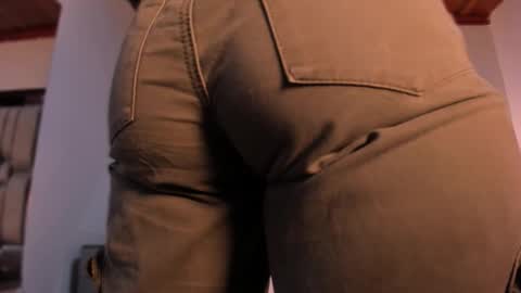     online show from November 29, 11:47 am