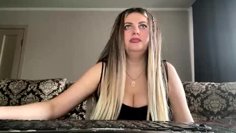 Nika online show from December 3, 3:18 am