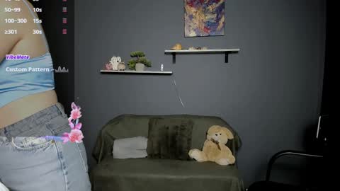 Little Niko  Help me reach my goals online show from December 28, 7:54 pm