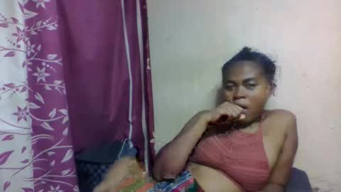 nilah online show from December 13, 7:53 pm