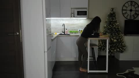 Bella online show from January 14, 2:44 pm