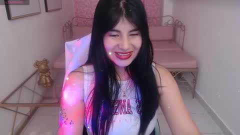 Nina online show from December 4, 2:52 pm