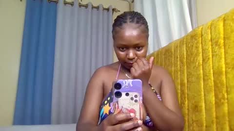 Nina online show from October 31, 7:12 am