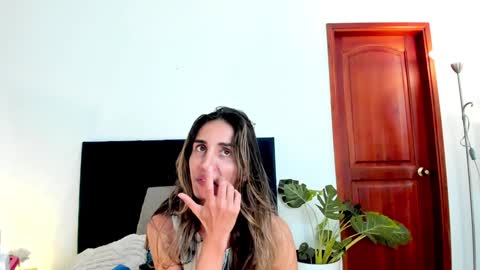 Snapshot of ninacavallli chatting on December 13, 6:16 pm Nina online show from December 13, 6:16 pm