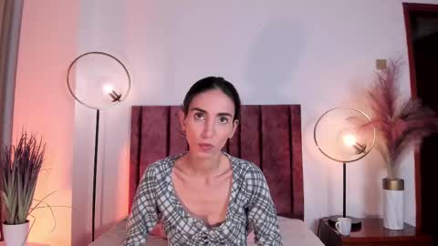 Snapshot of ninacavallli chatting on March 10, 5:39 pm Nina online show from March 10, 5:39 pm