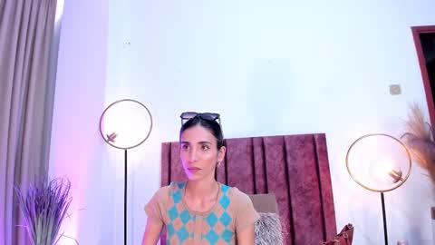 Snapshot of ninacavallli chatting on February 11, 6:01 pm Nina online show from February 11, 6:01 pm