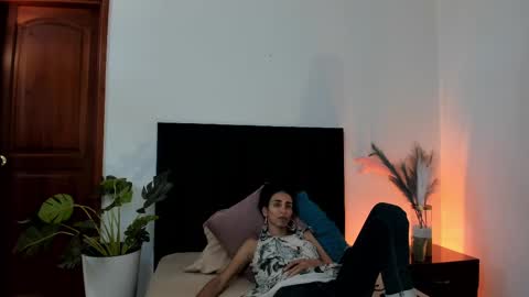 Snapshot of ninacavallli chatting on September 22, 6:17 pm Nina online show from September 22, 6:17 pm