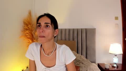 Snapshot of ninacavallli chatting on January 9, 6:15 pm Nina online show from January 9, 6:15 pm