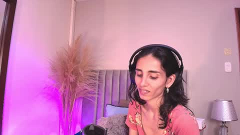 Snapshot of ninacavallli chatting on September 8, 6:18 pm Nina online show from September 8, 6:18 pm
