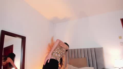 Snapshot of ninacavallli chatting on December 21, 6:22 pm Nina online show from December 21, 6:22 pm