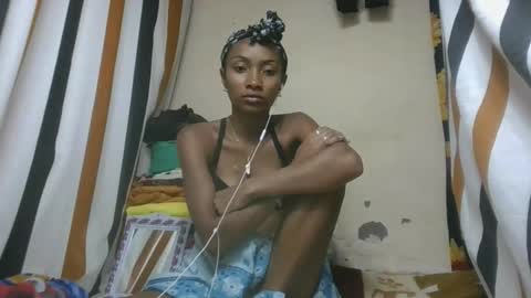 ninaeaa online show from January 31, 7:11 pm