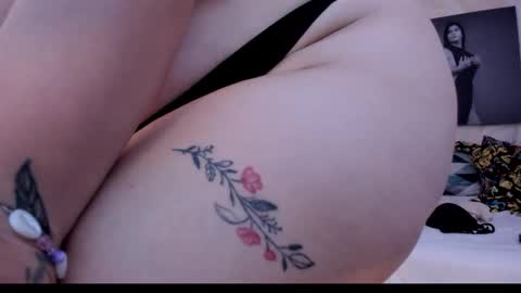 NinaFuentes online show from February 11, 8:43 pm