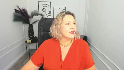 ninastarle online show from November 14, 5:51 am