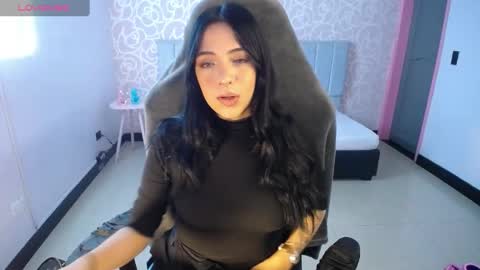 Snapshot of ninfa_ch chatting on January 18, 11:11 am Ninfa online show from January 18, 11:11 am