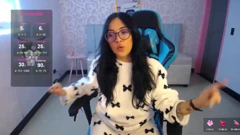 Snapshot of ninfa_ch chatting on January 23, 11:15 am Ninfa online show from January 23, 11:15 am