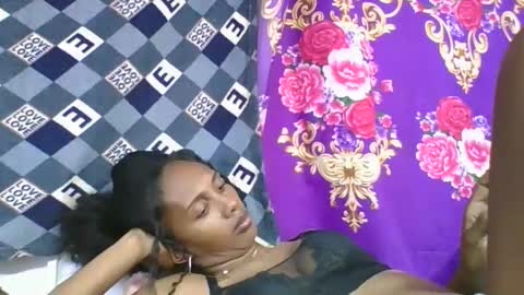 ninie246746 online show from April 18, 9:12 am