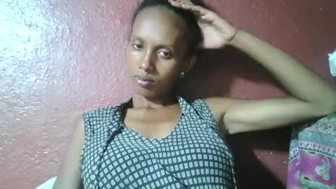 ninie246746 online show from March 10, 5:07 pm