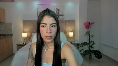 ninna_asppen online show from April 18, 6:05 am