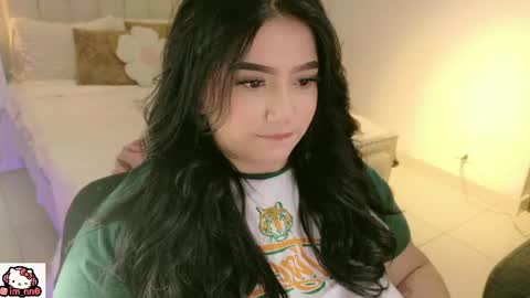 Nina online show from April 16, 12:38 pm