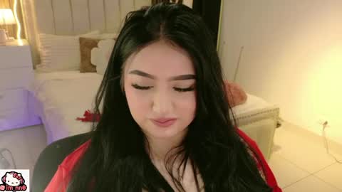 Nina online show from April 15, 1:00 pm