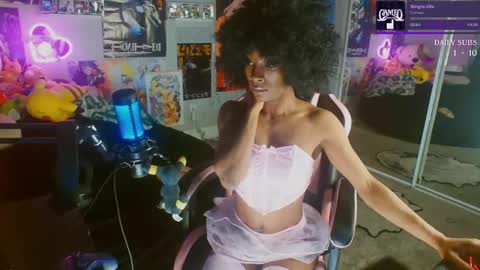 NIVIA WOLFE online show from February 18, 2:16 am