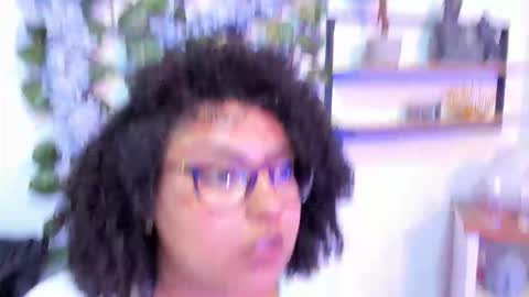 N O A online show from January 6, 9:51 pm