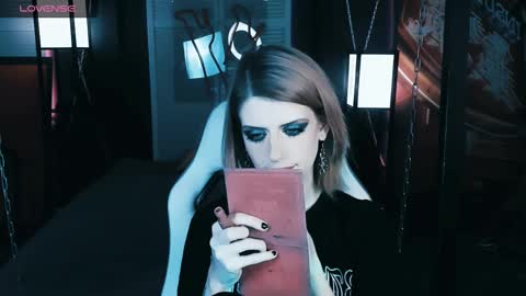 Snapshot of noah_elmer chatting on December 8, 3:02 pm REAL name LiaDM are always open online show from December 8, 3:02 pm
