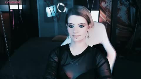 Snapshot of noah_elmer chatting on December 15, 2:48 pm REAL name LiaDM are always open online show from December 15, 2:48 pm