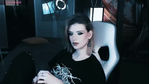 Snapshot of noah_elmer chatting on December 3, 2:49 pm REAL name LiaDM are always open online show from December 3, 2:49 pm