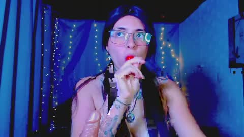 noah hehim    online show from April 9, 3:31 am