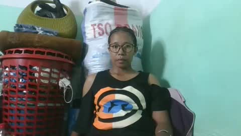 noella711128 online show from March 4, 7:48 am